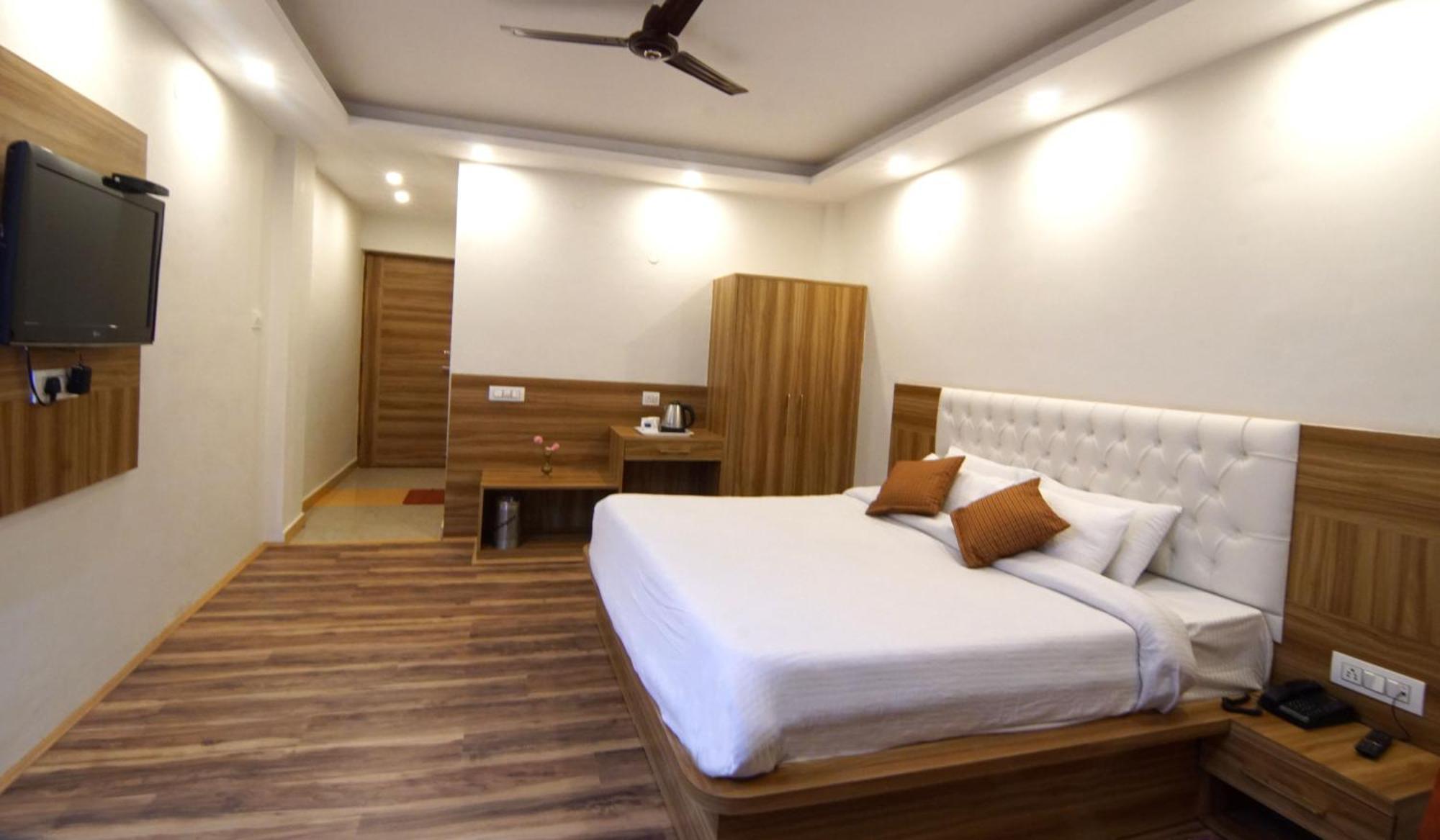Hotel Park Residency Manali  Exterior photo